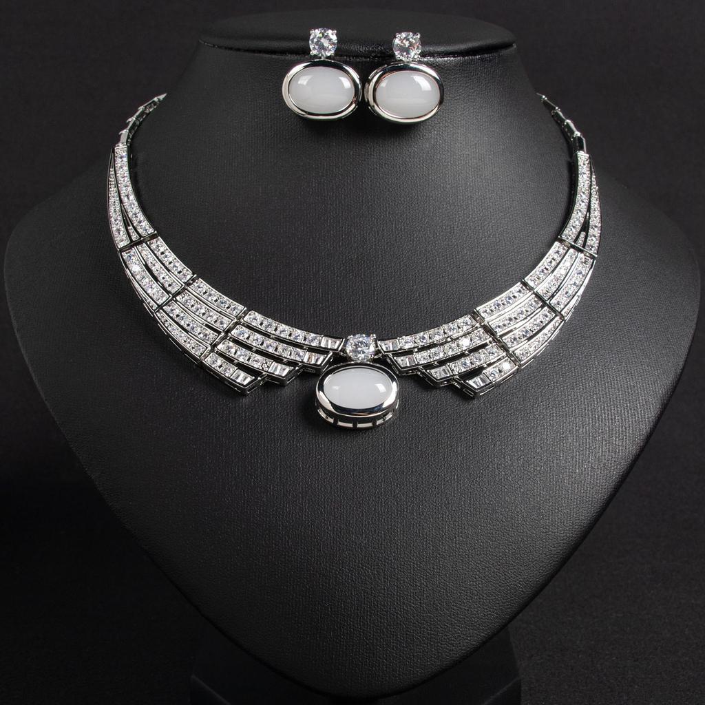 2-teiliges Schmuckset Exquisites Luxus Damen Halskette Ohrringe Kleid Party Hochzeit Braut Hundert Atemberaubende Accessoires M-371
