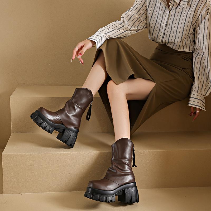 Mode 9 cm Hoher Absatz Plateau Stiefeletten für Damen 2024 Neue Mode Kurzes PU-Leder Boost in Schwarz