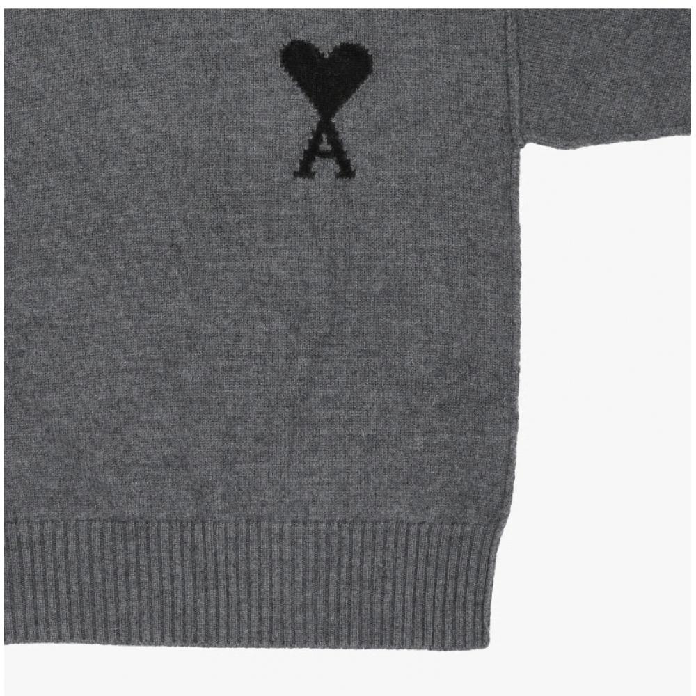 Ami Big Heart Logo Intarsia Turtleneck Knit  Model  Uks839 018 0504 