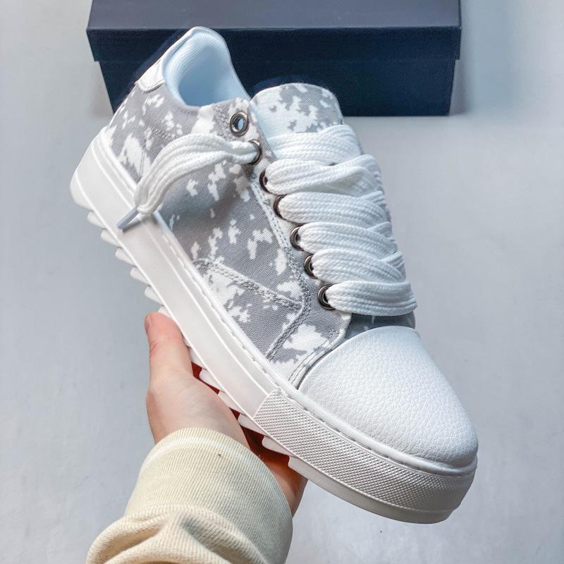 Digital Sports Casual Shoes, The Same For Men And Women, European And American Heightening Sports Style Is Simple