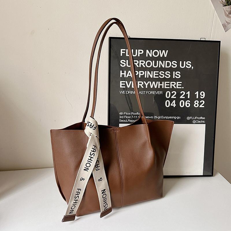 

Trendy Black And Brown Tote Bag For Women Large Capacity Versatile Pu Material коричневий