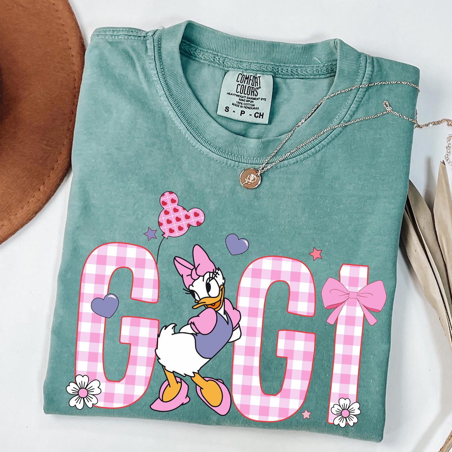 Comfort Colors Daisy Duck Disneyworld Shirt Gigi, Disney Gigi Gift, Minnie Mouse, Shirt For New Grandma L