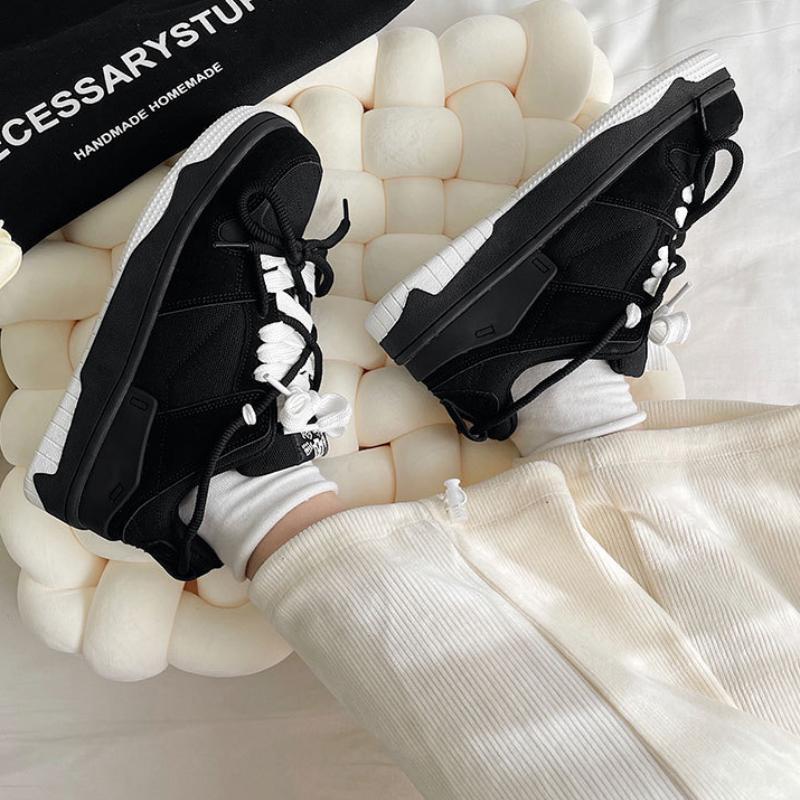 Fashion Men's Sneakers Lace Up Casual Shoes Spring Trend Platform Men Shoes Couple Outdoor Running Shoes Designer Women Vulcanized Shoe