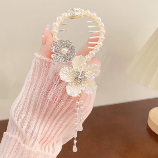 Elegant Flower Faux Pearl Tassel Hair Claw Shining Rhinestone Hair Clip Women Hair Barrette Girl Bun Hair Holder Fringe Hairpin Jewelry Hair