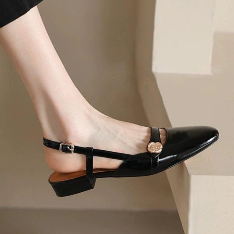 

Модные бежевые туфли-босоножки на каблуке с закрытым носком 2025 женские универсальные Мэри Джейн черные блочные удобные низкие новые открытые ретро для девочек летние 35 чёрный