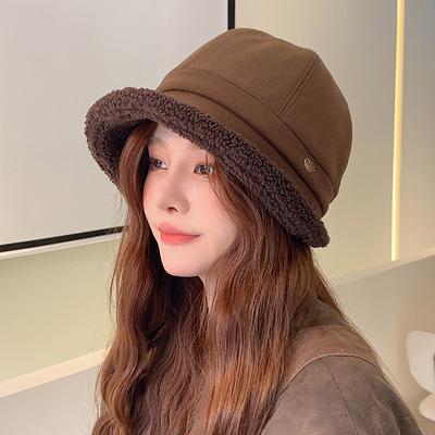 Kleiner Hut mit großem Kopf für Damen im Winterlichen Stil, gestrickter Hut plus Fleecefutter, achteckiger Hut, drei in einem, vielseitiger Plüsch-Fischerhut