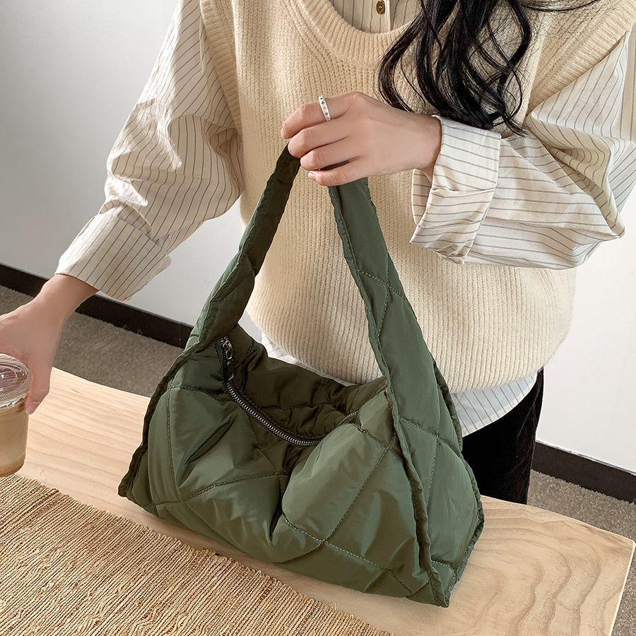 Autumn and Winter Women's Bags Large Capacity Soft Down Cloud Bags Nylon Shoulder Bags Women's Niche Cotton Clothes Rhombus Handbag