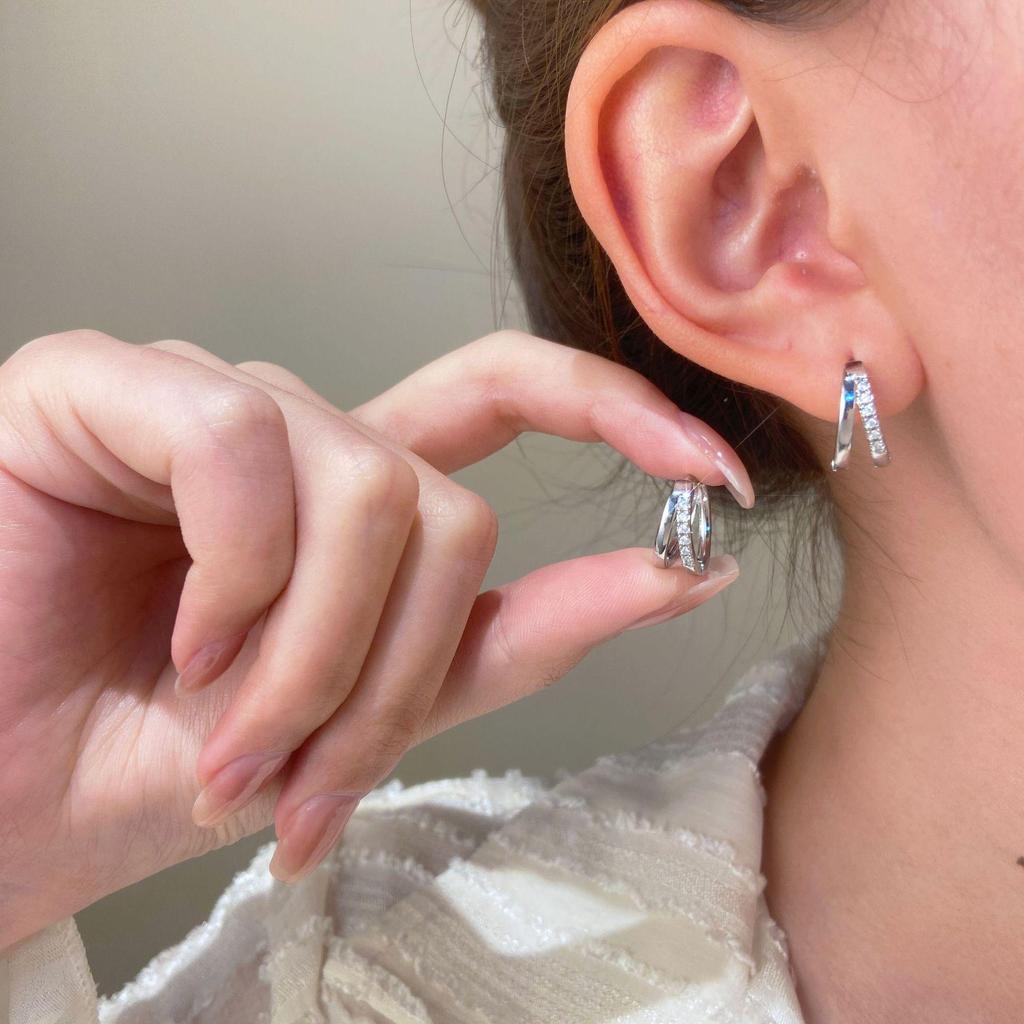 European & American Minimalist Zircon Flower Earrings with Heart Ear Cuffs - Stylish Niche Design for Women