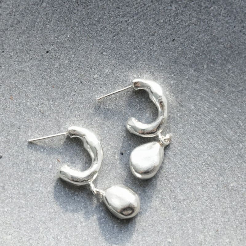 REINDEER GENTLE STONE EARRING 05
