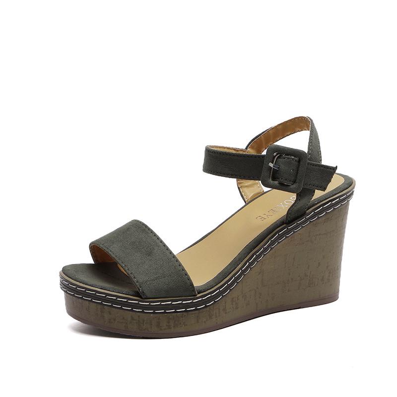 

Korean version of slope heel women s one-word buckle with suede heel sandals solid color open-toed thick-soled waterproof table fish mouth shoes women 35 зелёный