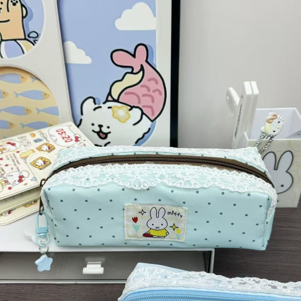 Płócienny piórnik z Królikiem Miffy o dużej pojemności dla uczniów i do biura