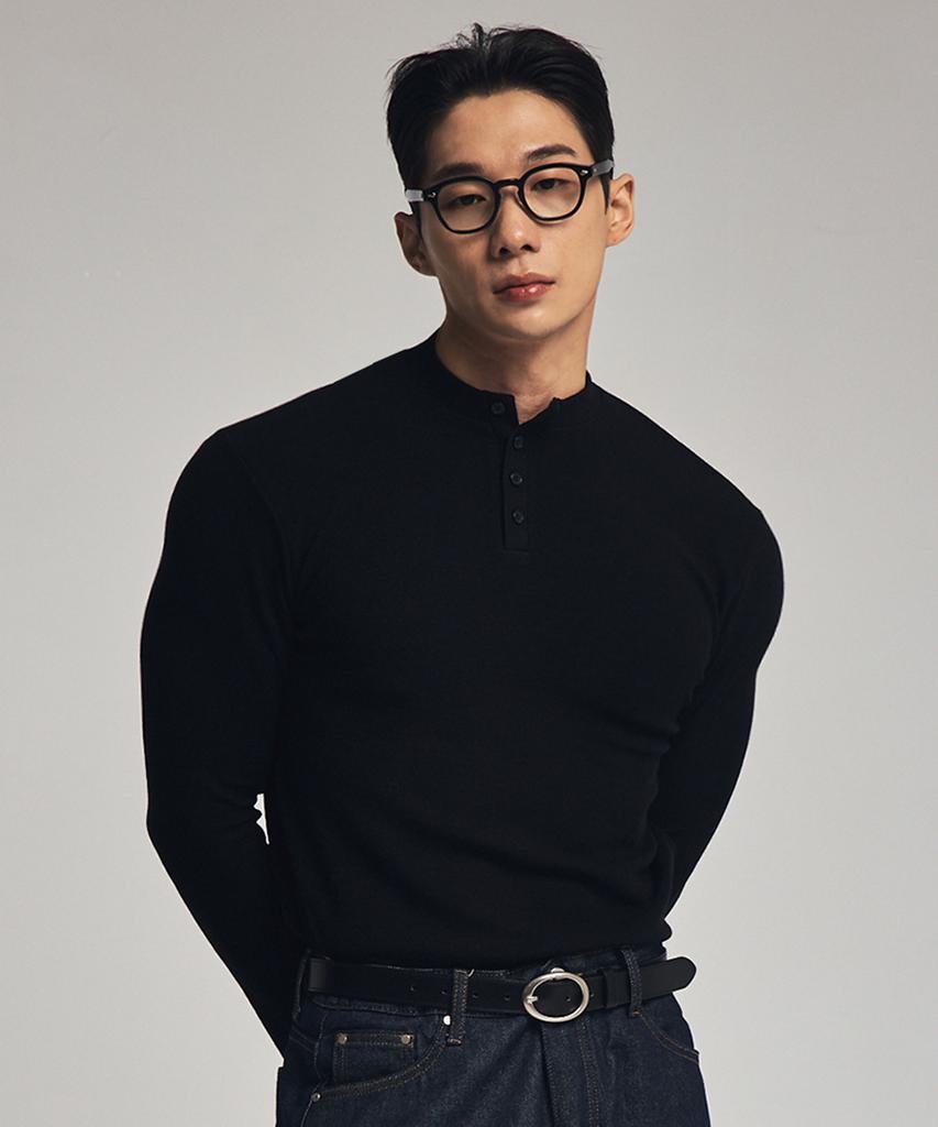 ASTROVE Performance Mock Knit Henley Neck T-Shirt Black