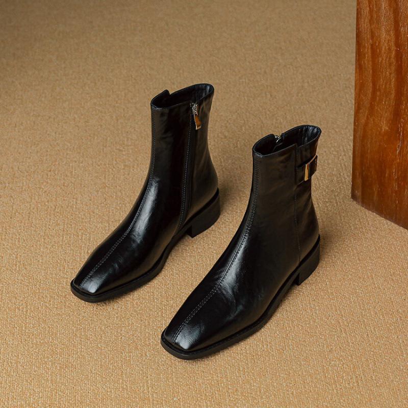 

Autumn and winter women s Martin boots side zipper rubber sole large size women s boots low heel leather surface square head new medium boots 39 чорний