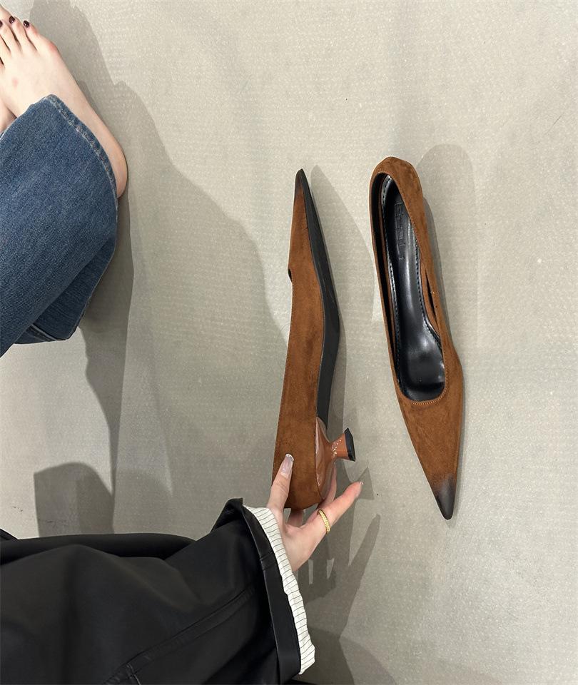 

Французский каблук-рюмочка, заостренный, красные, одинарные туфли, женская обувь 2025 года, весна-осень, темперамент, черные туфли на шпильке, высокие каблуки для пригородных поездок 39 светло-коричневого