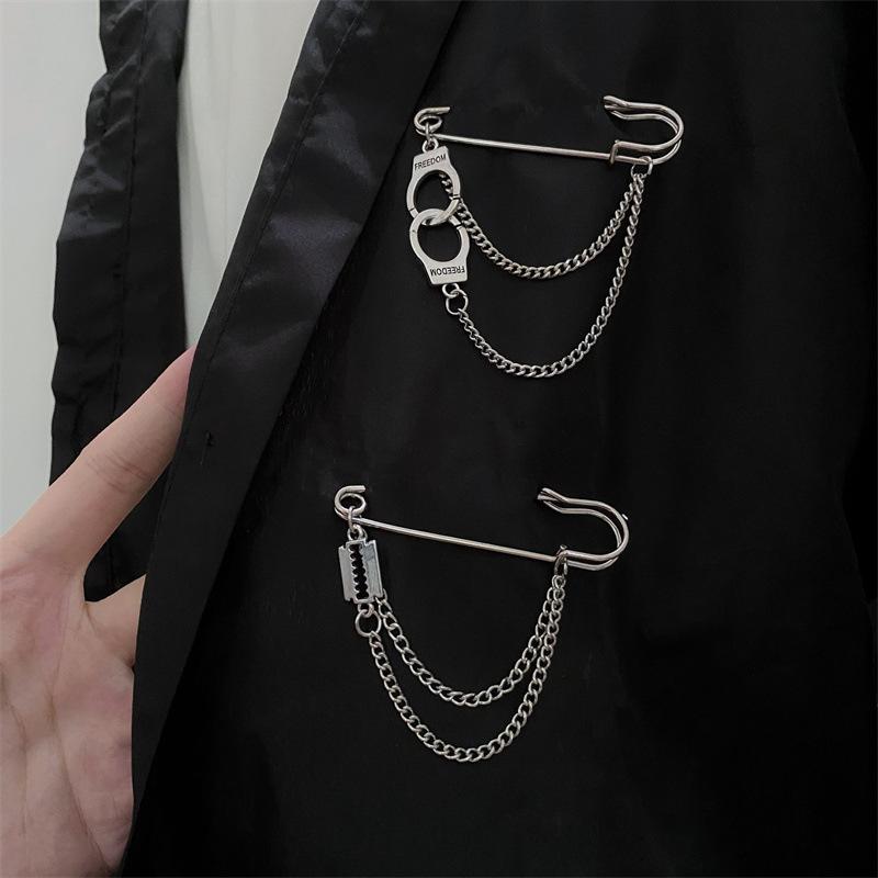 Korean Style Metal Star Chain Brooch for Women Men Suit Decoration Tassel Chain Metal Beads Pin Cloth Jewelry Accessories
