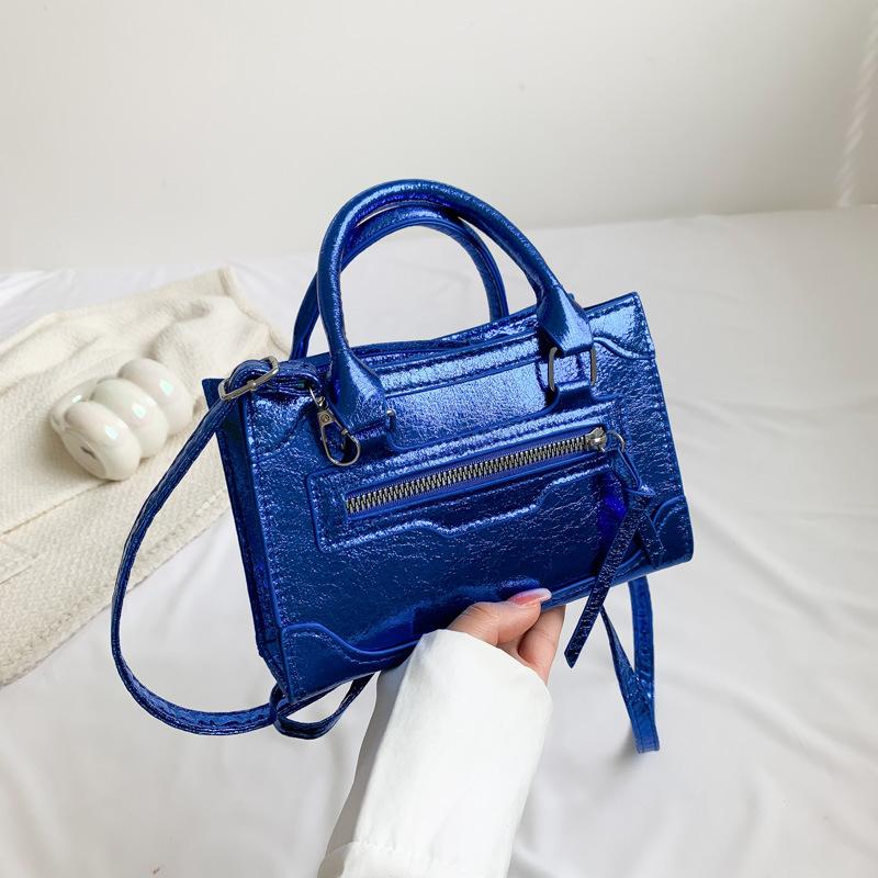 

Fashion pearlescent handbag women s 2025 new Korean version trend casual small square bag PU wholesale shoulder messenger bag синий