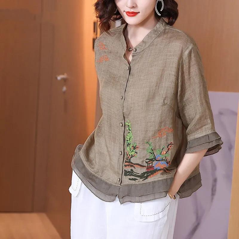 

WTEMPO Ретро футболки с вышивкой Ramie, женские летние свободные рубашки с воротником-стойкой в ​​этническом стиле, повседневные шикарные элегантные топы 4XL хаки