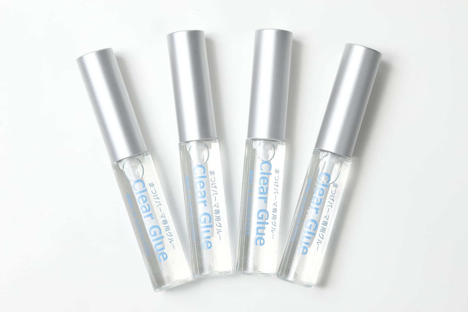 

Set of 4 high-adhesion clear glues for eyelash perms. Also suitable for false eyelashes and brow lifts