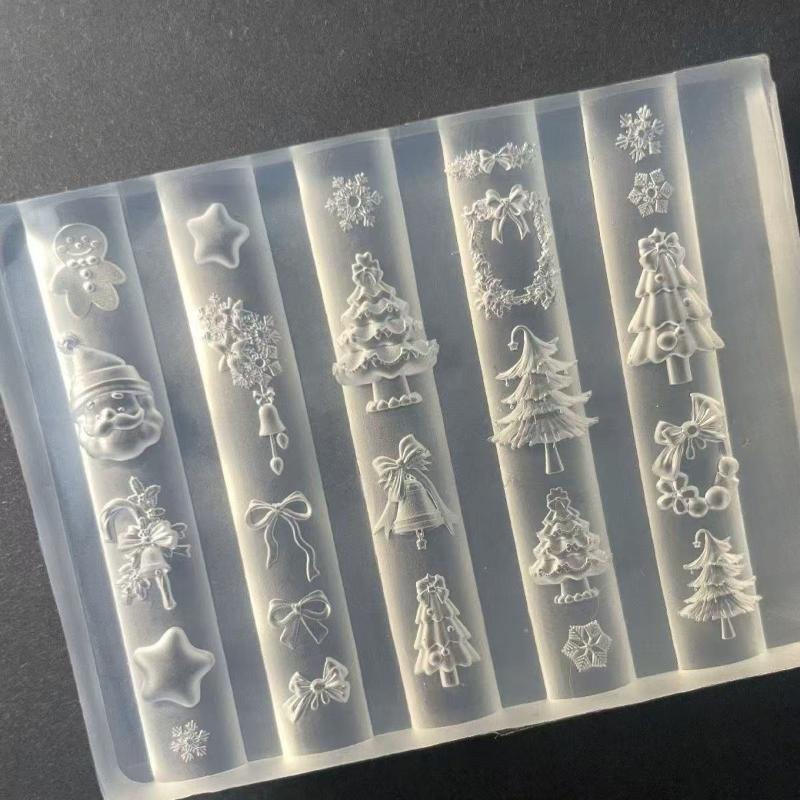 3D Silicone Nail Mold Diy Christmas Tree Snowman Gingerbread Man Transparent Template Nail Art Decorations Manicure Design Tool