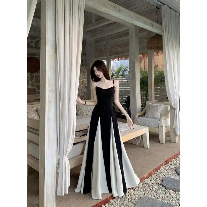 French Chic Black & White Spaghetti Strap Dress with Waist-Cinching Design and Flowing Long Skirt for Women Large