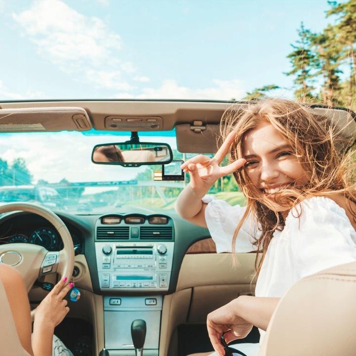 Wideorejestrator Samochodowy Z Wyświetlaczem Dash Cam Gps Wifi
