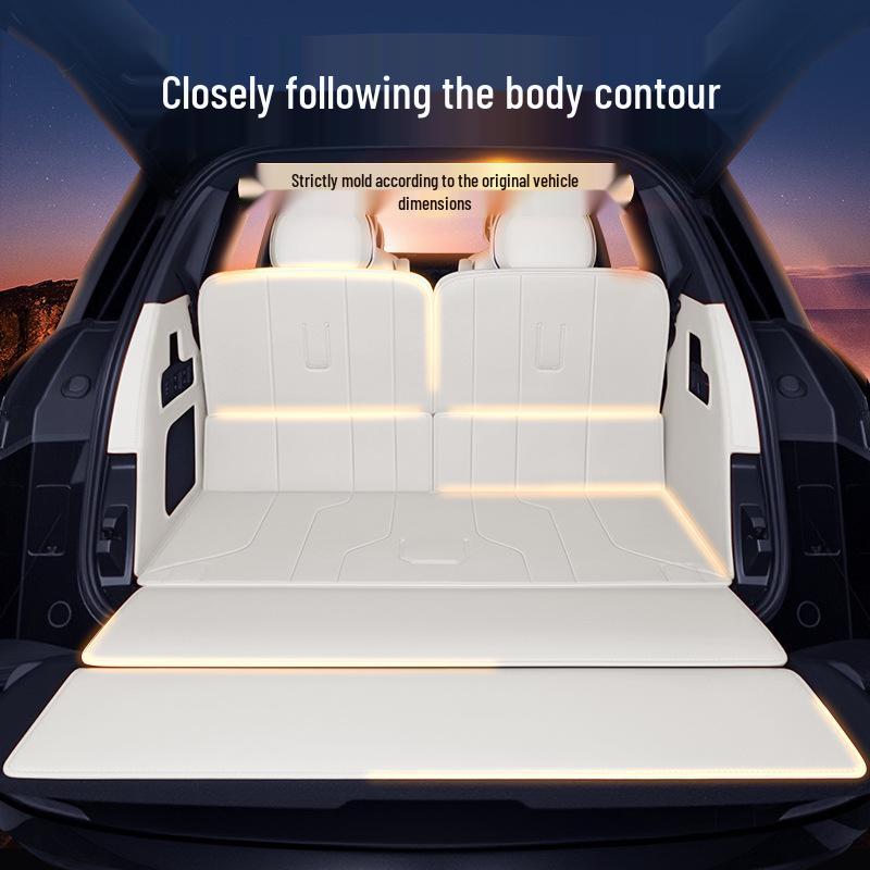 Lynk & Co 900 Full Coverage Trunk Mat 2025