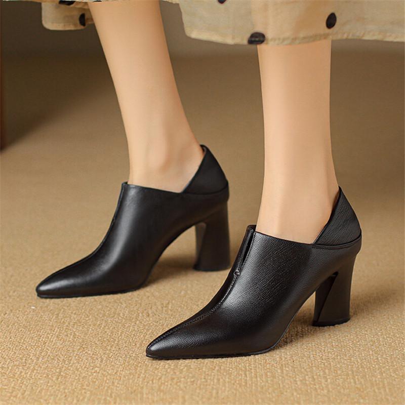 Mode Neue Herbst Winter Echtleder Damen Schuhe Mode Spitzschuhe für Damen Blockabsatz High Heels Damen Schuhe Pumps