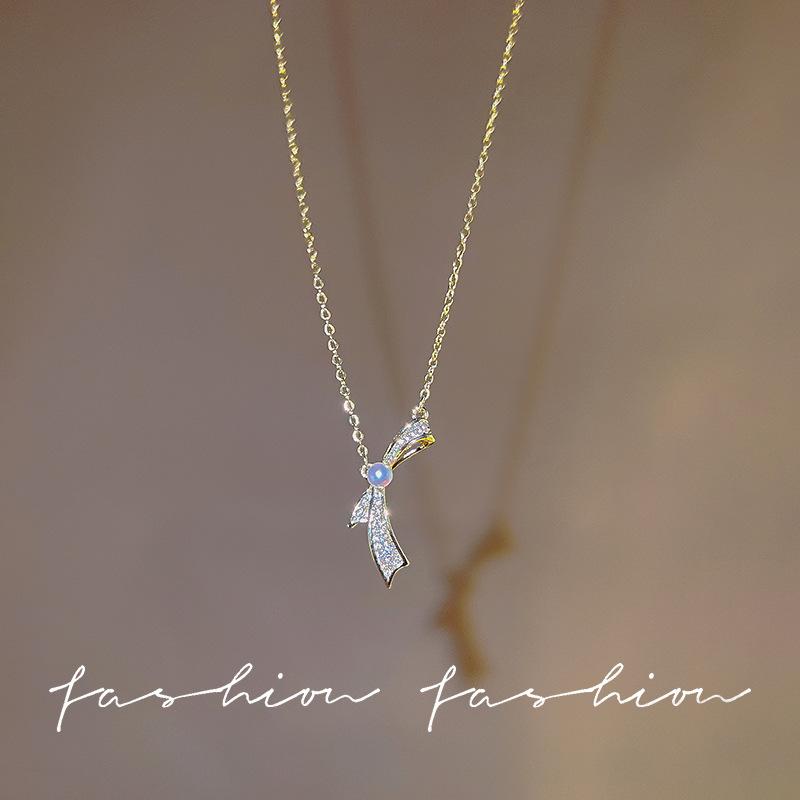 Butterfly zircon titanium steel necklace versatile niche light luxury collarbone chain with jewelry wholesale