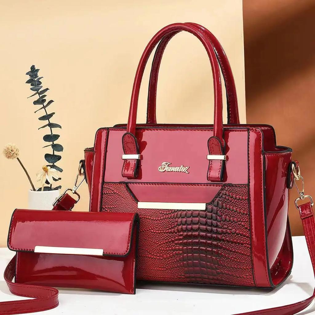 Luxury Brand Designer Women'S Handbag Classic Retro Versatile Shoulder Bag Large Capacity Casual Crossbody Bag Commuting Tote