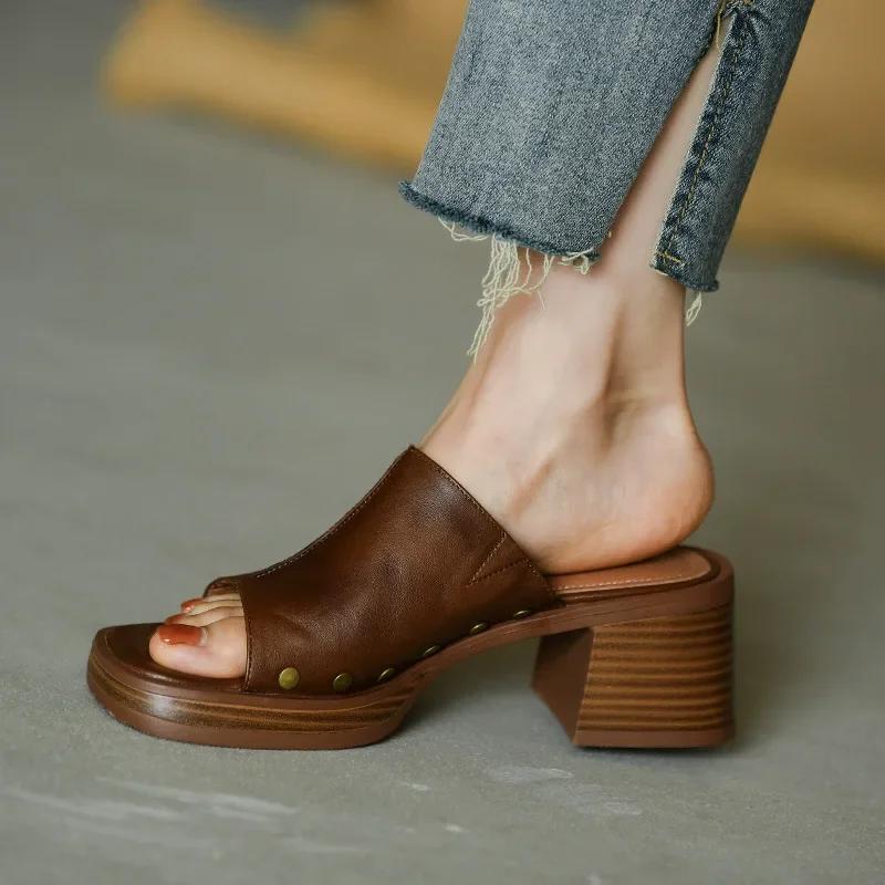 Ciabatte da Spiaggia Donna Estate Suola Spessa Antiscivolo Ciabatte Retrò Donna Tacco Alto Scarpe Comode Zapatillas Mujer 2025