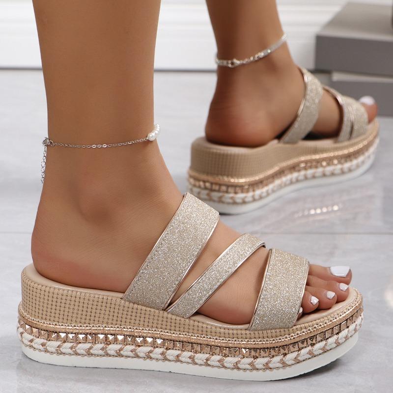 Foreign trade slope heel cool slippers women's outer wear summer new round head casual large size muffin thick bottom Roman slippers