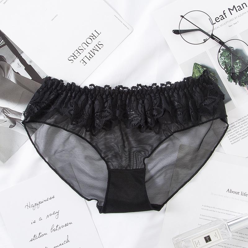 Women's Low-Waist Lace Hip-Lifting Panties with Pure Cotton Crotch