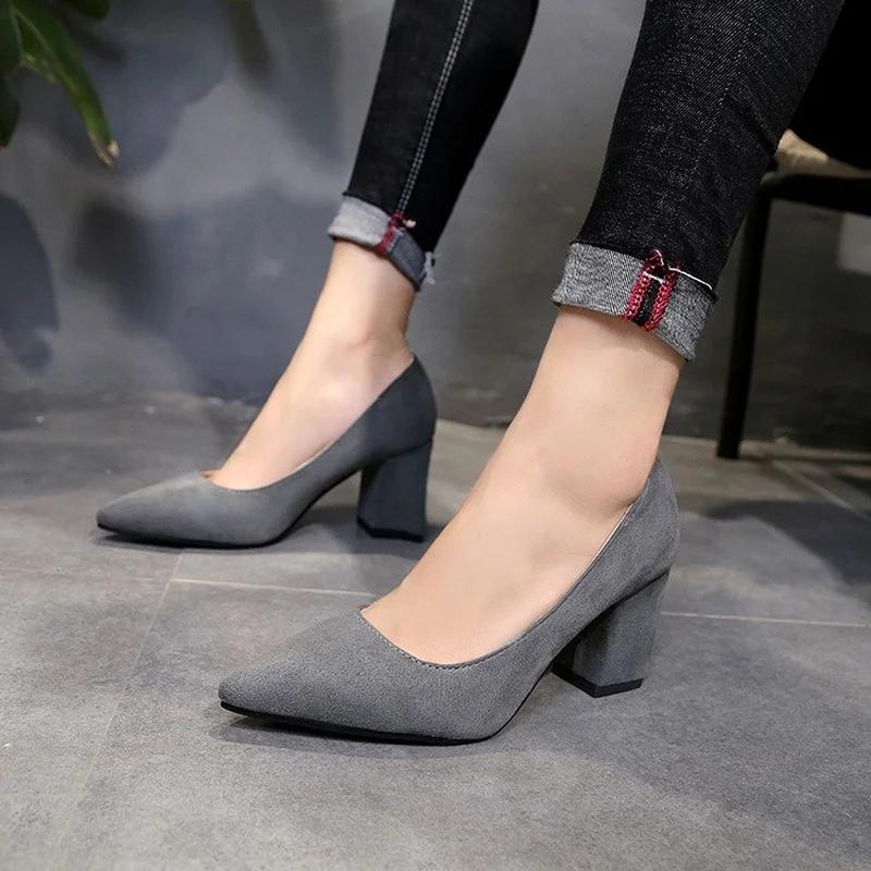 Mode High Heels Damen 2025 Neue Damenschuhe Spitzschuh Flachmündig Schuhe Damen Dicke Ferse Modeschuhe Damen Große Größe 43