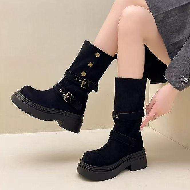 

Двусторонние хаки ботинки Мартин винтажного стиля до середины икры на толстой подошве 2025 - Увеличивающие рост, модные, стройнящие короткие ботинки. 38 чёрный