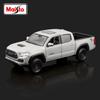 På lager Maisto 1:27 Toyota Hilux Pickup Series Simulering Legering Miniatyr Støpt Bilmodell Tilpasset Gutt Leketøy Samling Gave