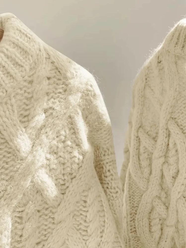 Japanese Retro Korean Off White Fried Dough Twists Sweater Women Thickened Outer Loose Lazy Style Thin Wool Knitting Top Female