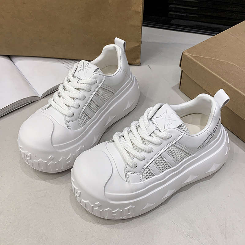 European Fashion Big Head Muffin Platform Bread Shoes Women's 2025 New Little White Shoes Small Height Increase Casual Shoes