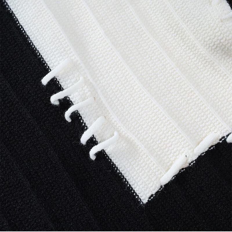 PLAYBOY Men's Fleece-Lined Crew Neck Knit Sweater