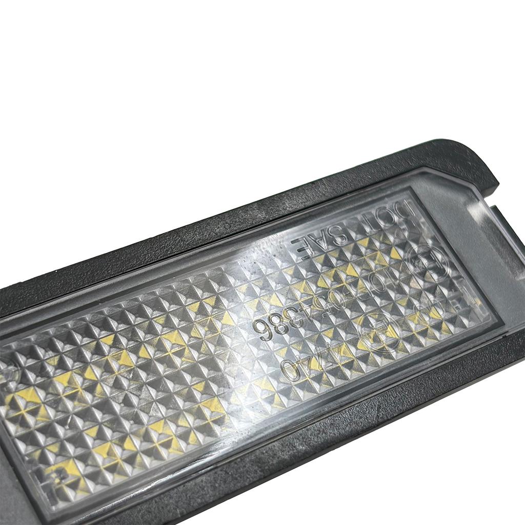 License Plate Lights Assembly For VW Saveiro 2005-2013 Gol 2004-2010 Fox-EU 2005-2012 Fox-Africa 2004-2010 Number Plate Lamps