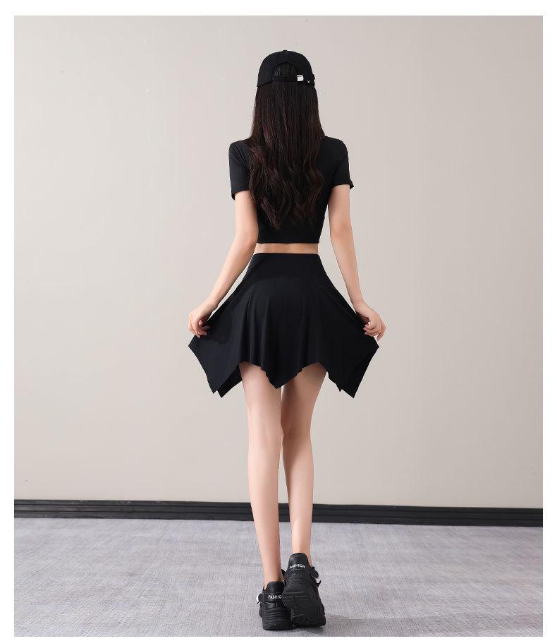 Women's Summer 2025 Quick-Dry Sportswear Set: Pleated Tennis Skort and Fitness/Yoga Outfit