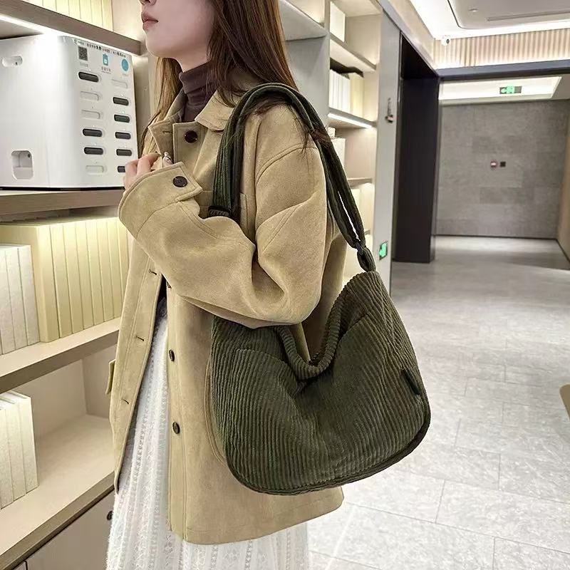Japanese Style Corduroy Tote Bag Women Casual Large Capacity Student School Commuting Crossbody Shoulder Bag Fashiable Handbag