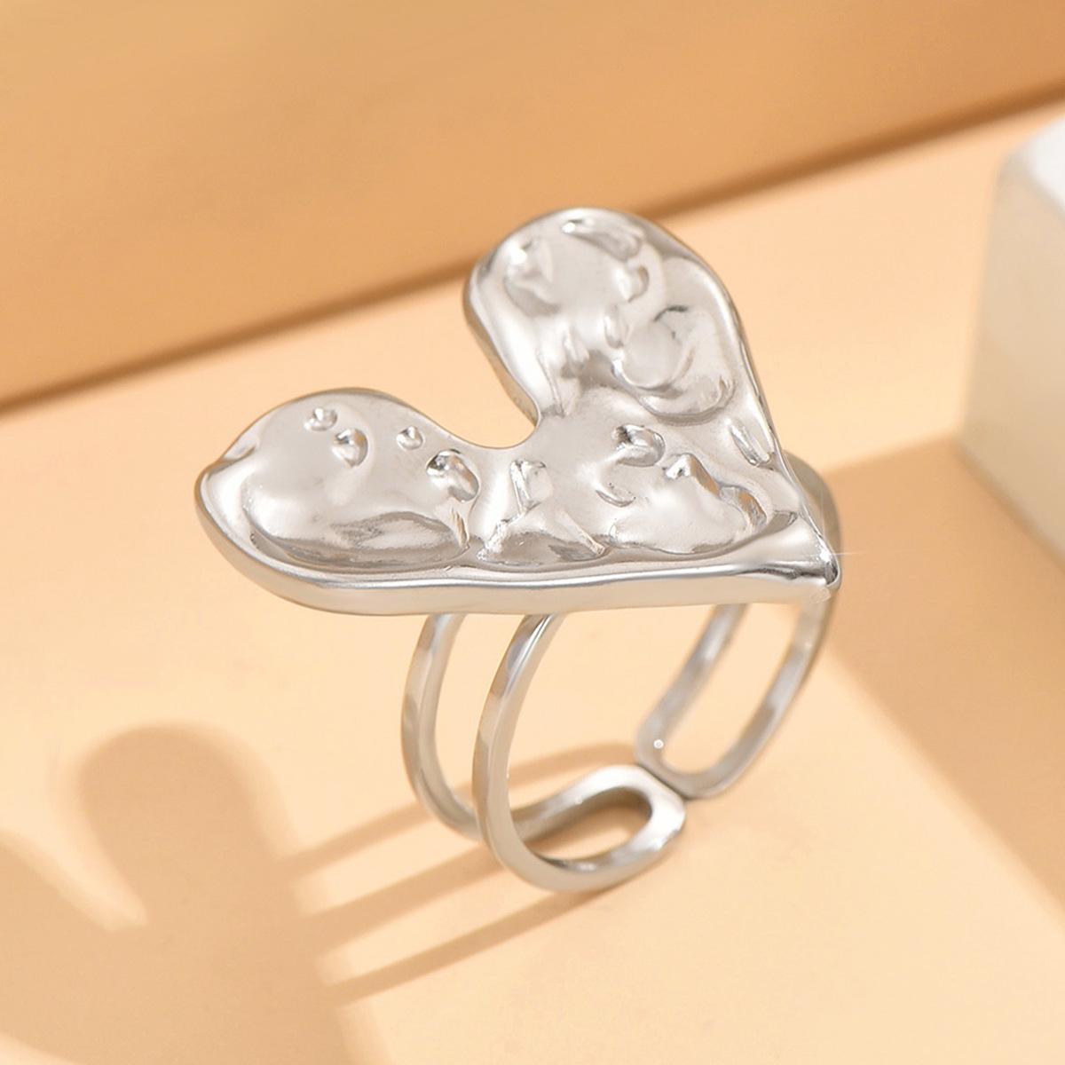 French Retro Adjustable Stainless Steel Heart Ring for Women - Exaggerated Heart Titanium Steel Jewelry
