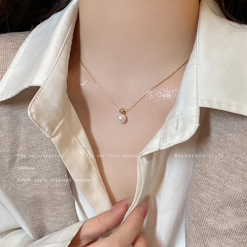 "Elegant Korean Titanium Steel Zircon Bow Necklace for Women"