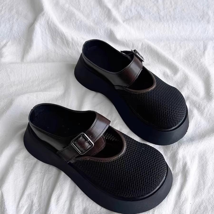 

Женские полушлепанцы новые ретро на плоской подошве супер огонь сетчатая поверхность на один педаль полые женские полушлепанцы летом 2025 40 чёрный