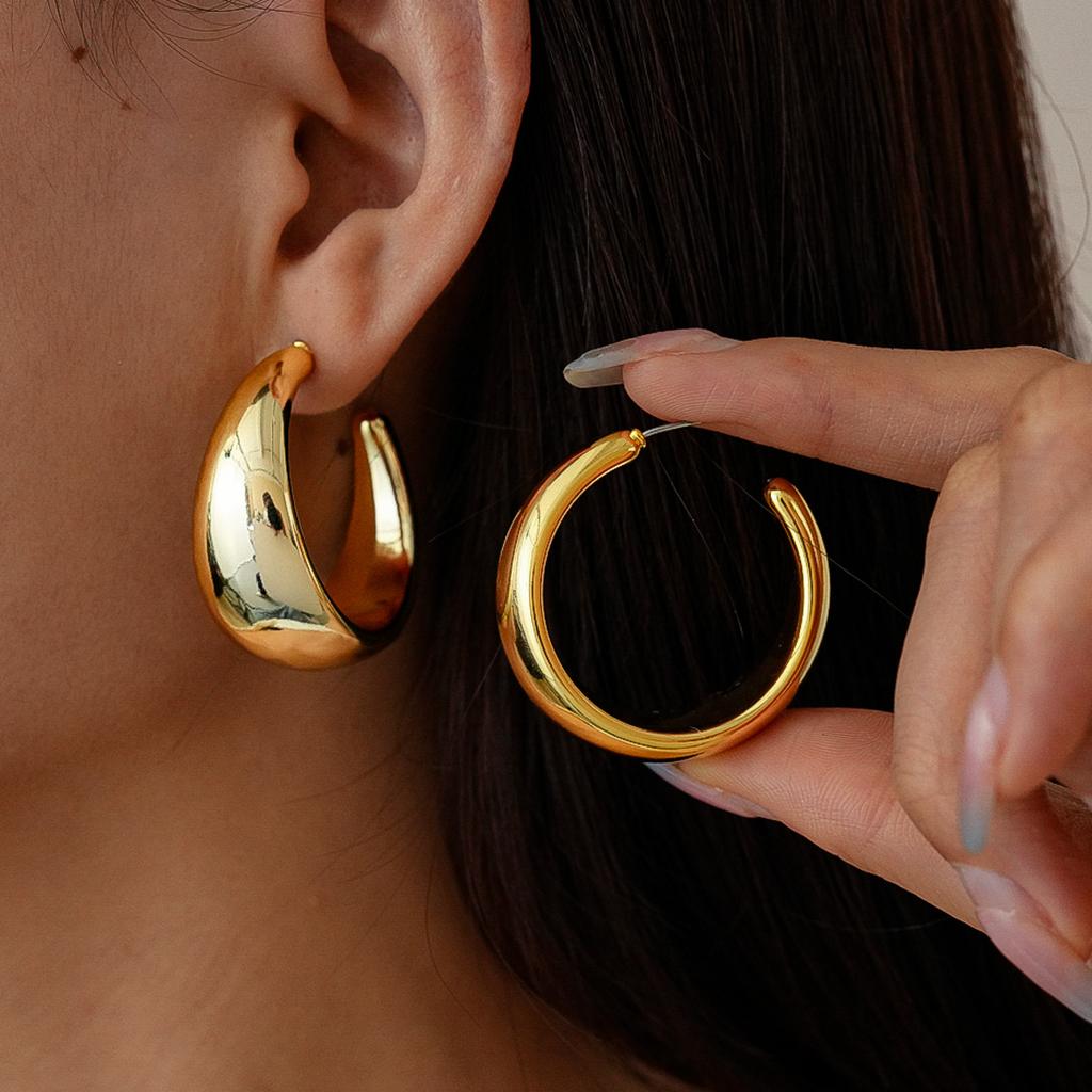 Personalized metal sense geometric C-shaped water drop-shaped steel needle stud earrings fashion ins niche earrings