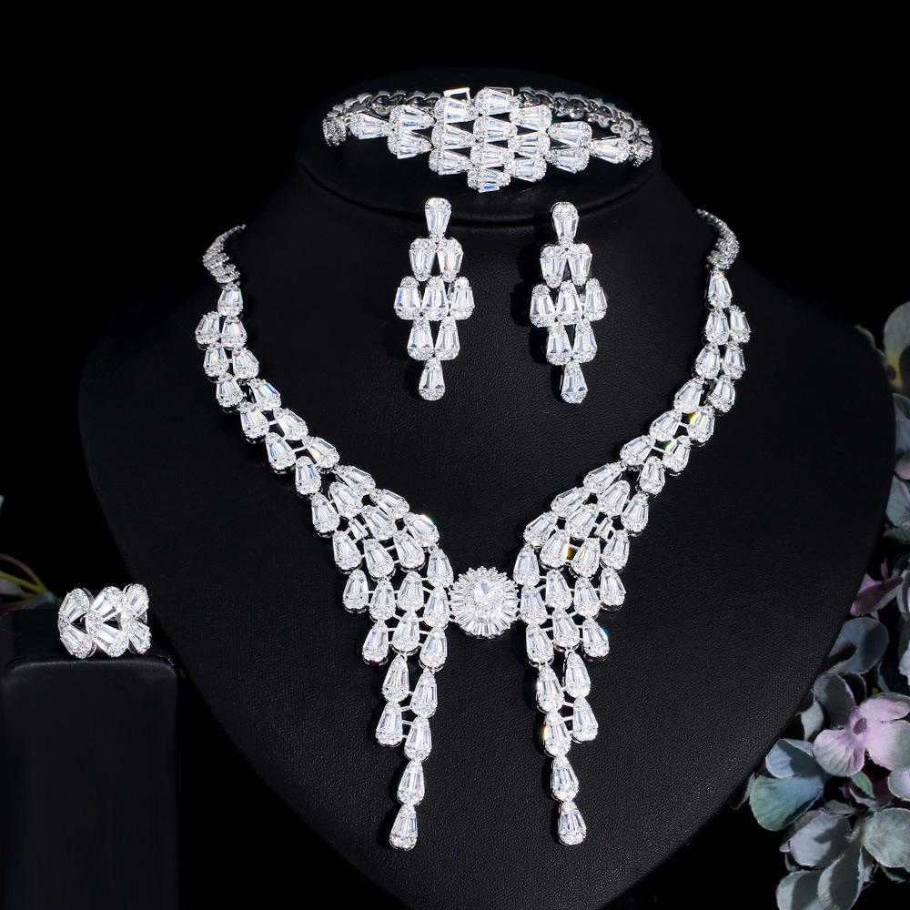 French Light Luxury Atmosphere Celebrity Style Full Diamond Set Chain Wedding Dress Accessories Necklace Earrings Bracelet Ring Set