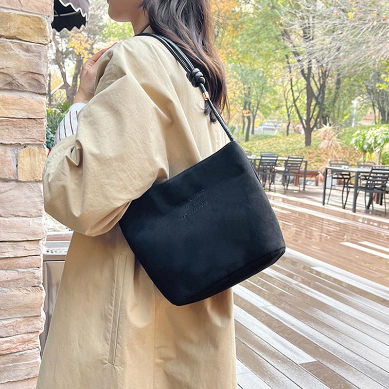 Stylowa i Przestronna Torba Wiadro Torby na Ramię Torebka Podpachowa do Użytku Codziennego Kobiety Wielokolorowa Retro Torba Crossbody