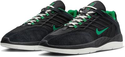 SB Vertebrae Size FD4691-003, Black/Black/Summit White/Malachite, 24.5cm