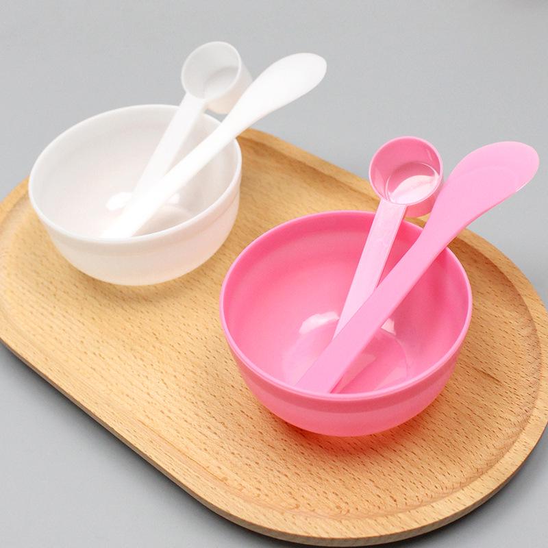 

Beauty Mask Mixing Set: Bowl, Stick, Spoon - 3 Piece Kit