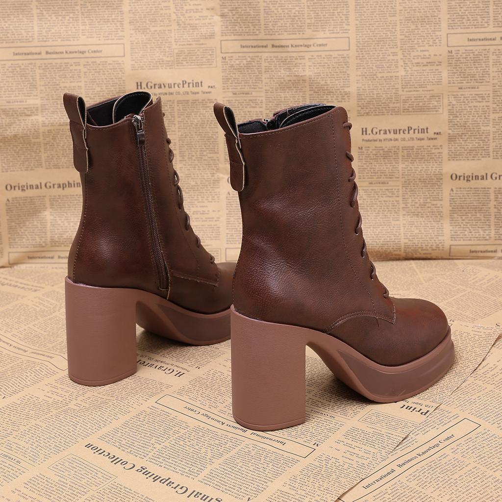 2025 Winter New Slimming Retro High-heeled Fashion Boots Women's Plus Size Thick Heel Side Zipper British Style Booties